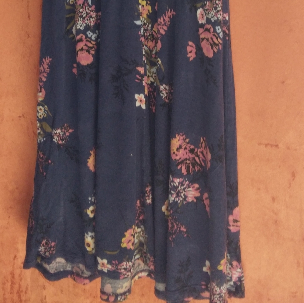 Dress - Picture 3 of 6